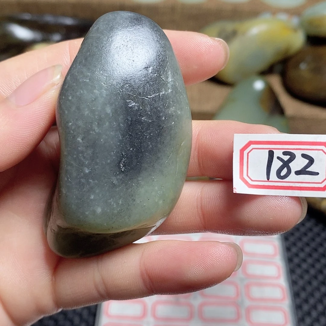 未镶嵌和田玉挂件182