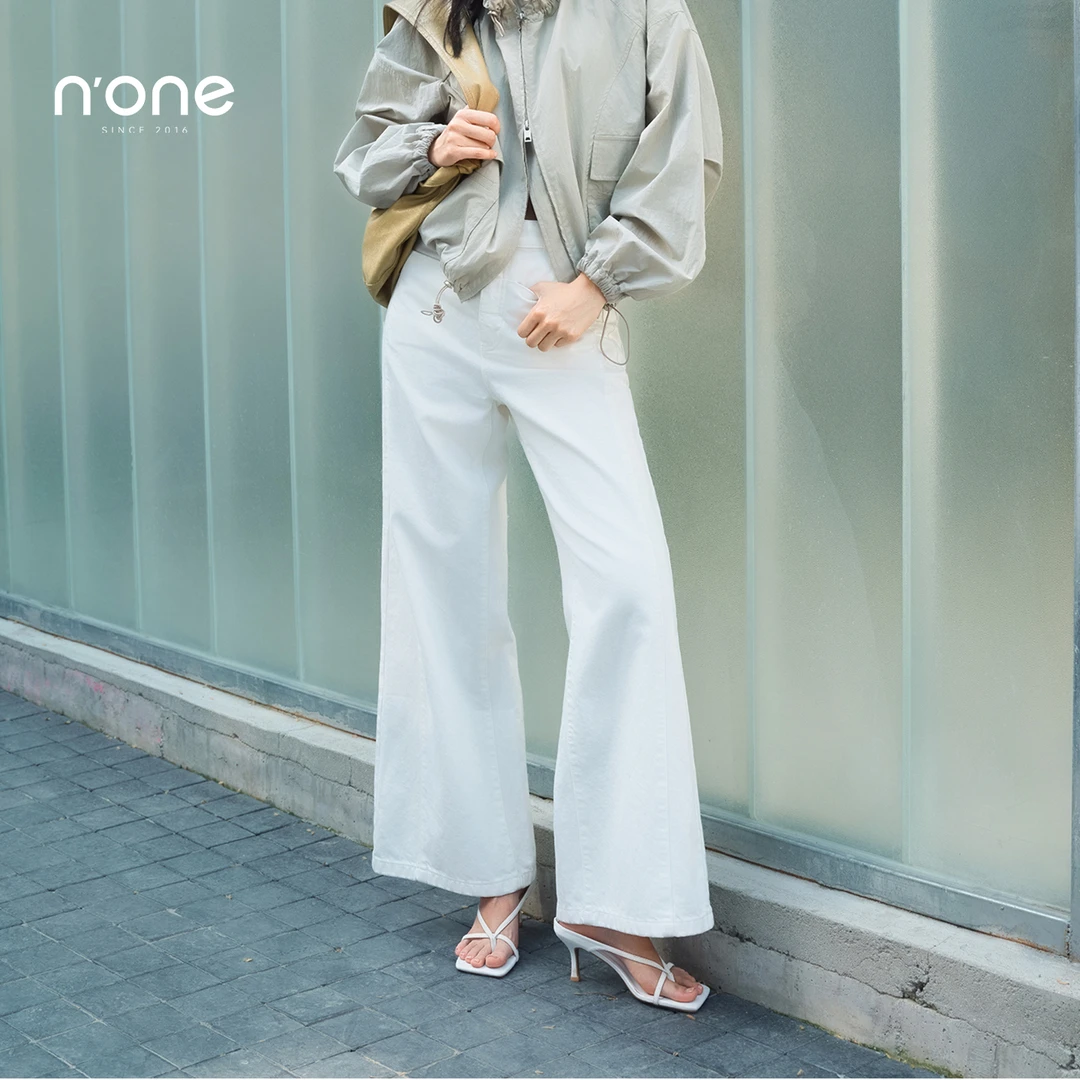 none 白色直筒阔腿牛仔裤女2025秋季新款时尚气质百搭松弛感裤子