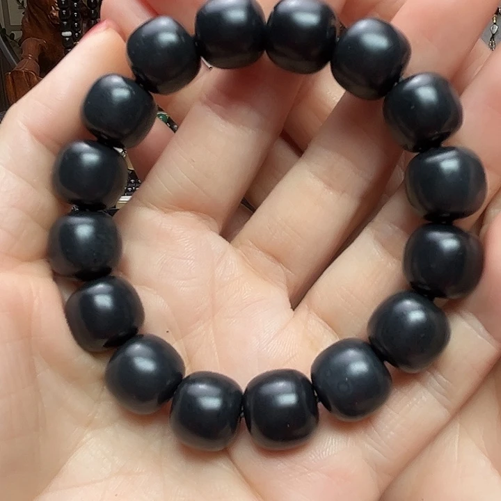 和田玉（墨玉）未镶嵌颈饰卡14老型高羊脂