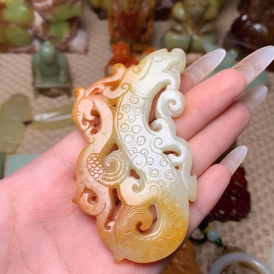 未镶嵌蛇纹石玉颈饰