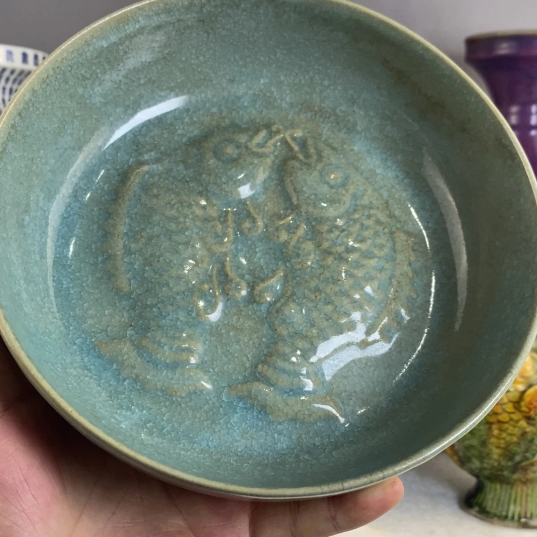 天青釉双鱼纹笔洗