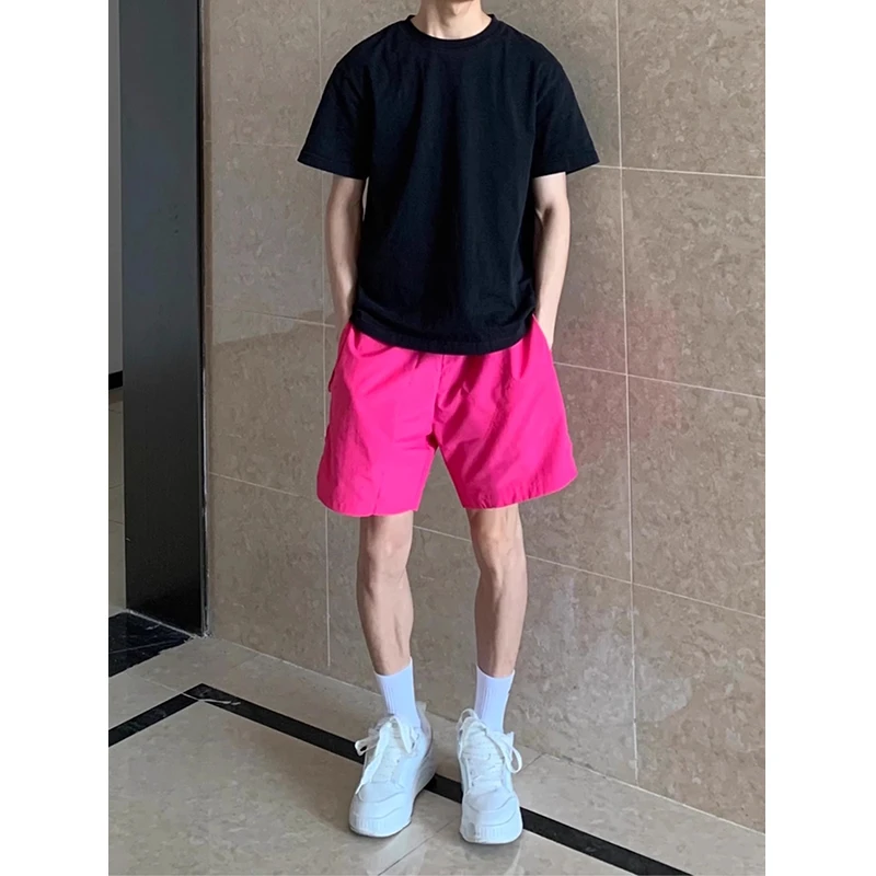 玫红色冰丝速干短裤男款夏薄款透气五分裤多巴胺穿搭户外运动裤子