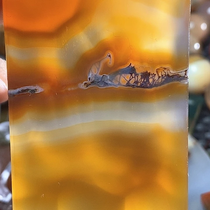 正***存玛瑙/玉髓未镶嵌颈饰