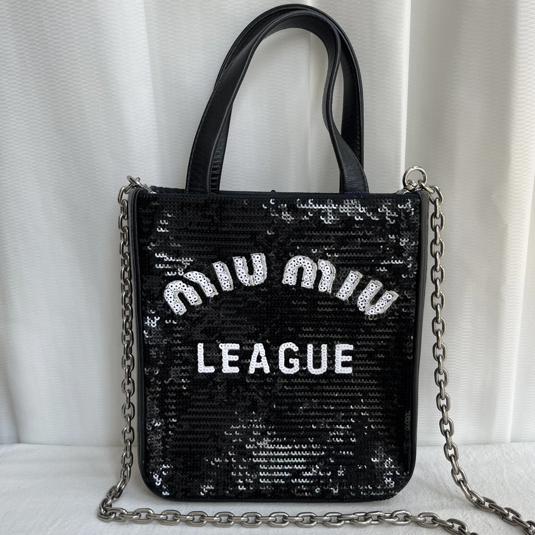 99新 MIU MIU/缪缪 黑色亮片手机包手提单肩斜挎包链条包