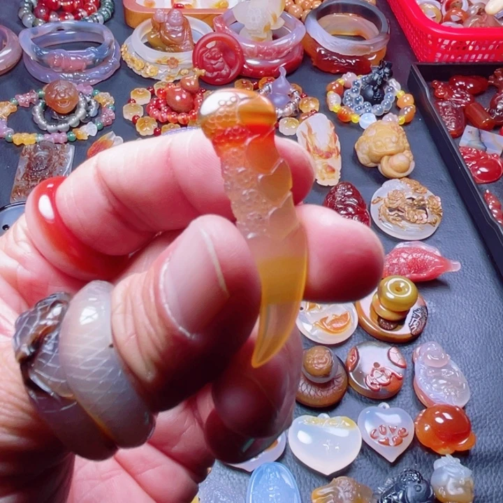 玛瑙/玉髓未镶嵌颈饰