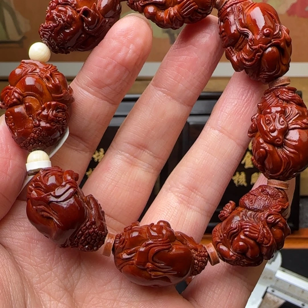 橄榄核吊坠一念之间