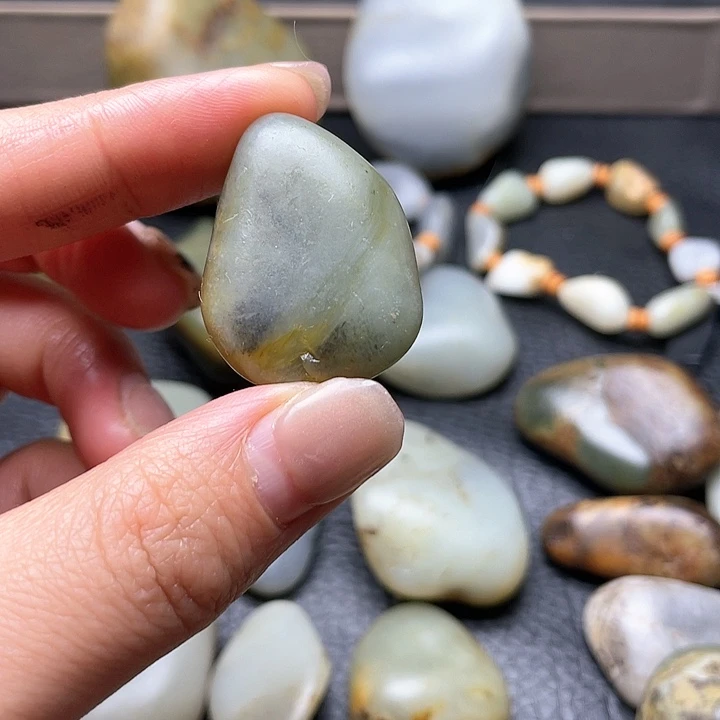 和田玉颈饰未镶嵌22