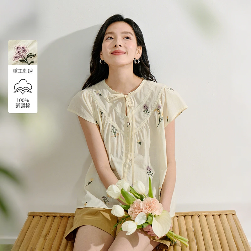 【618抢先购】茵曼2025夏季清新蝙蝠袖V领蝴蝶结系带刺绣短袖衬衫