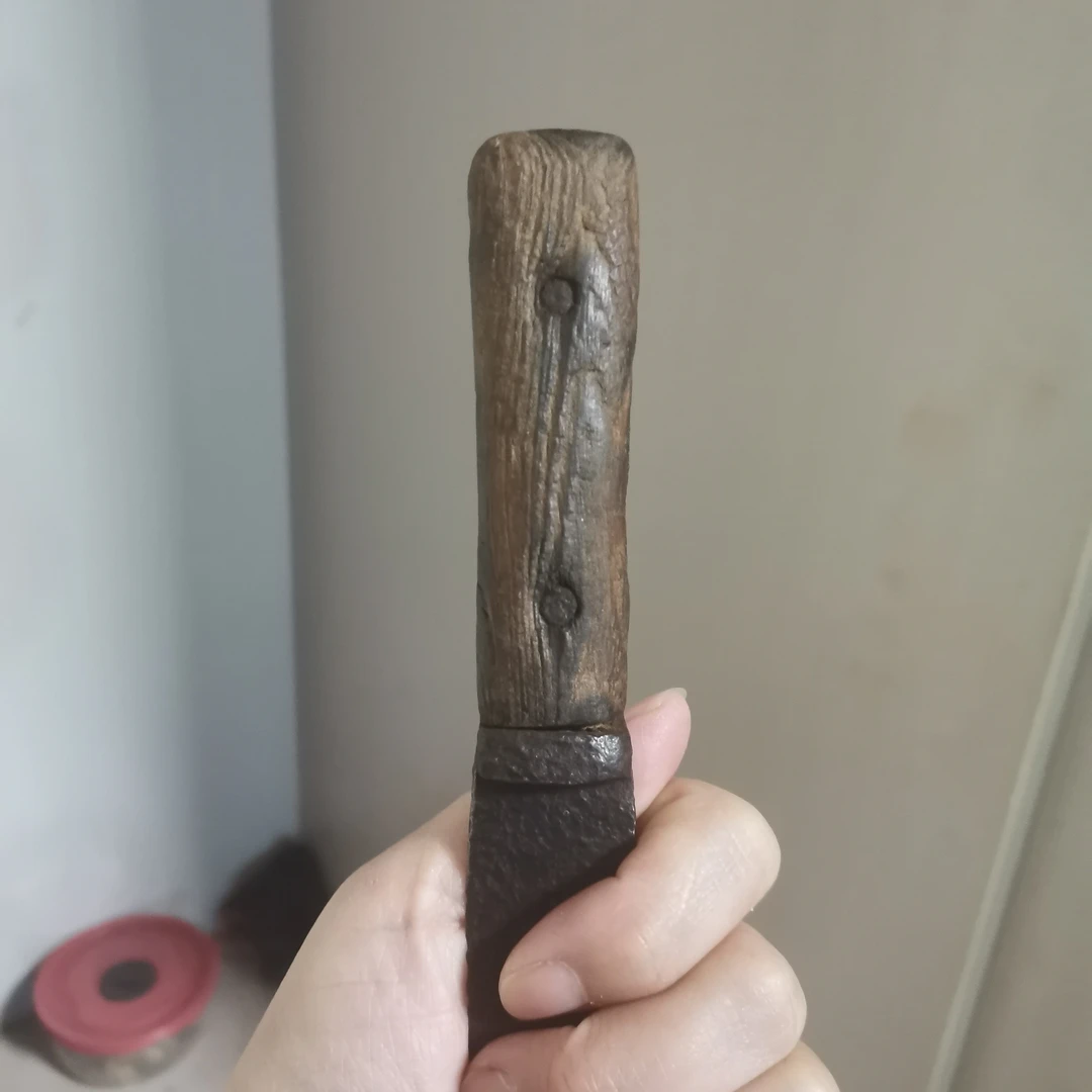 一件铁器，商品如图