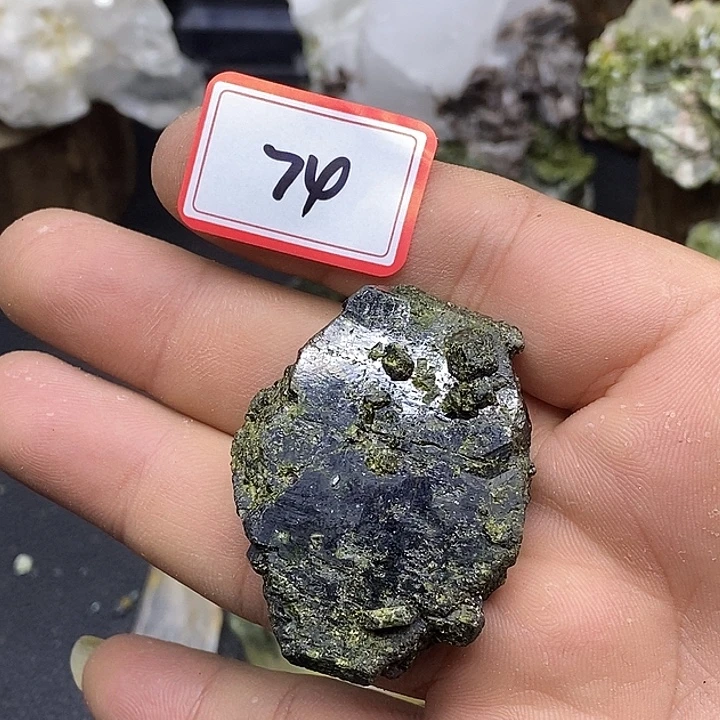 有机玻璃巴基斯坦绿莲石单晶74