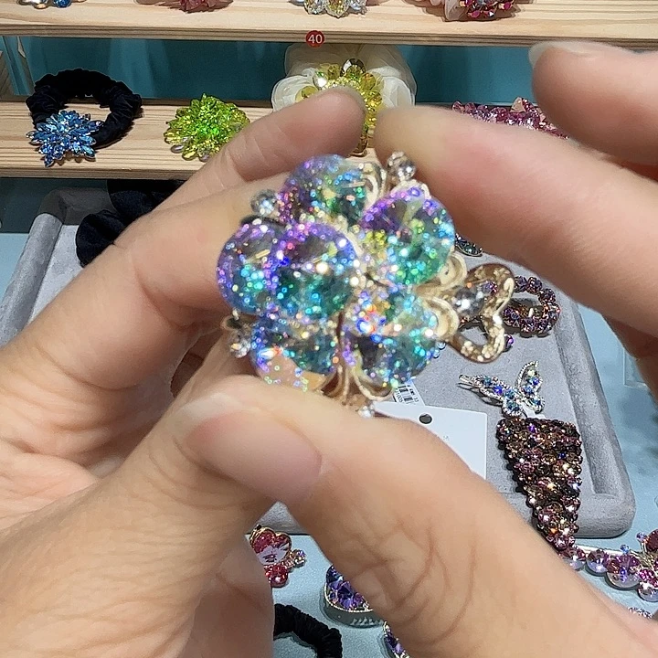 布艺铁合金耳钉的