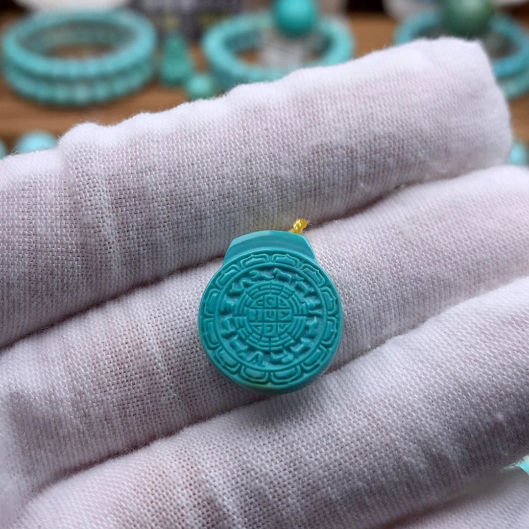 绿松石未镶嵌珠宝奇石