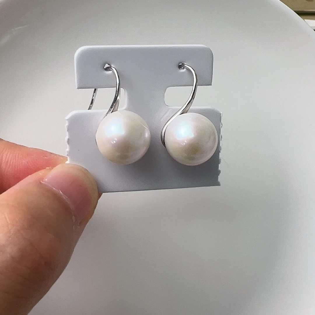 银S925镶嵌淡水珍珠耳饰渲**?