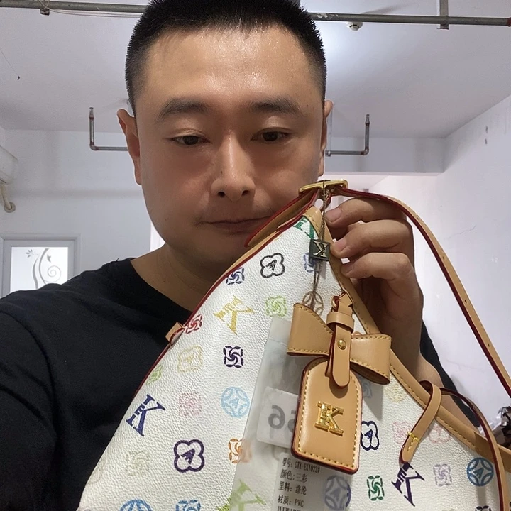 蚕丝PVC水牛皮（革）小牛皮（革）牛皮纸