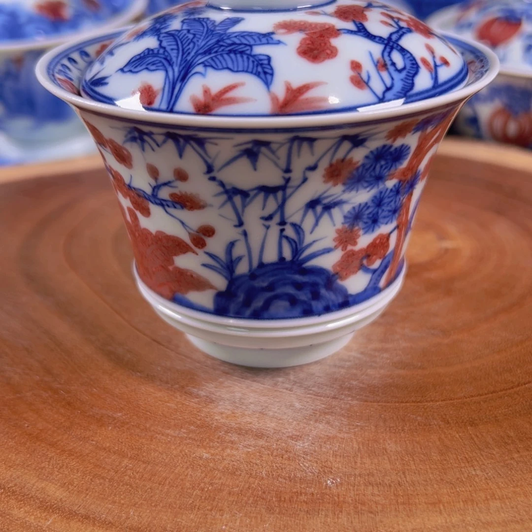 青花釉里红松竹梅马蹄两才盖碗