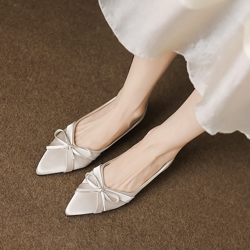 法式浅口单鞋女2025夏季新款尖头蝴蝶结绸缎平底内增高玛丽珍瓢鞋