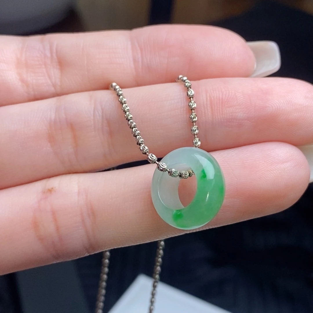 翡翠未镶嵌吊坠(不含链)圈圈