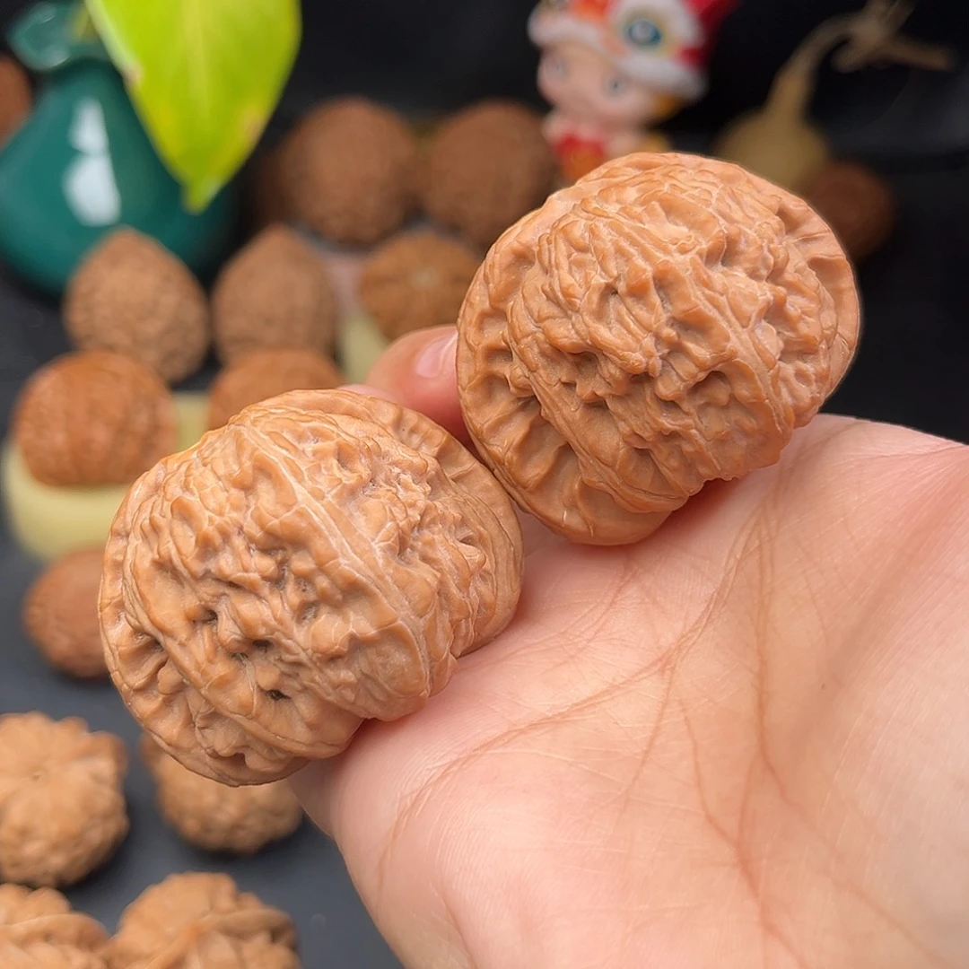 文玩核桃把件球白全品45