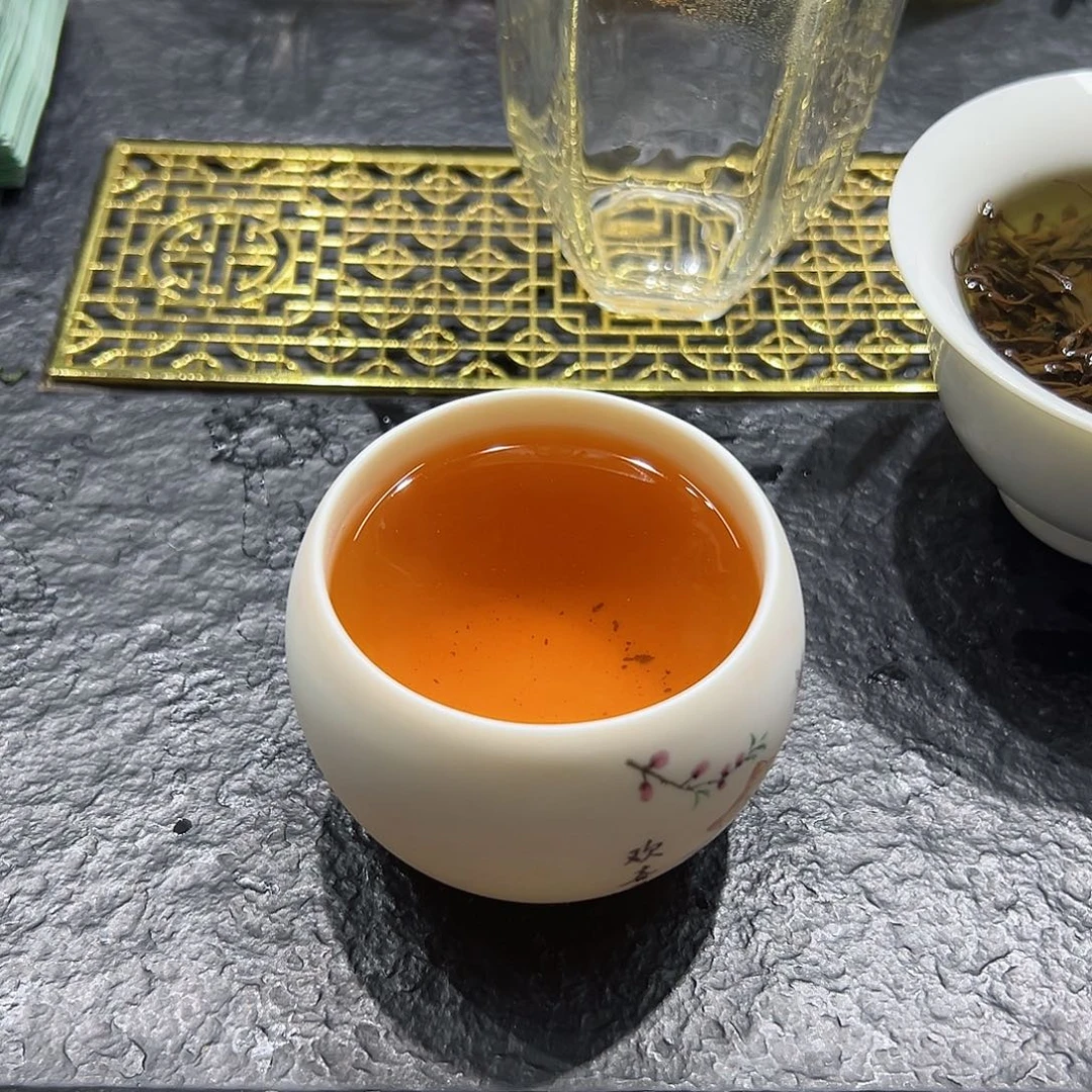 小***头日照红茶（半斤装）