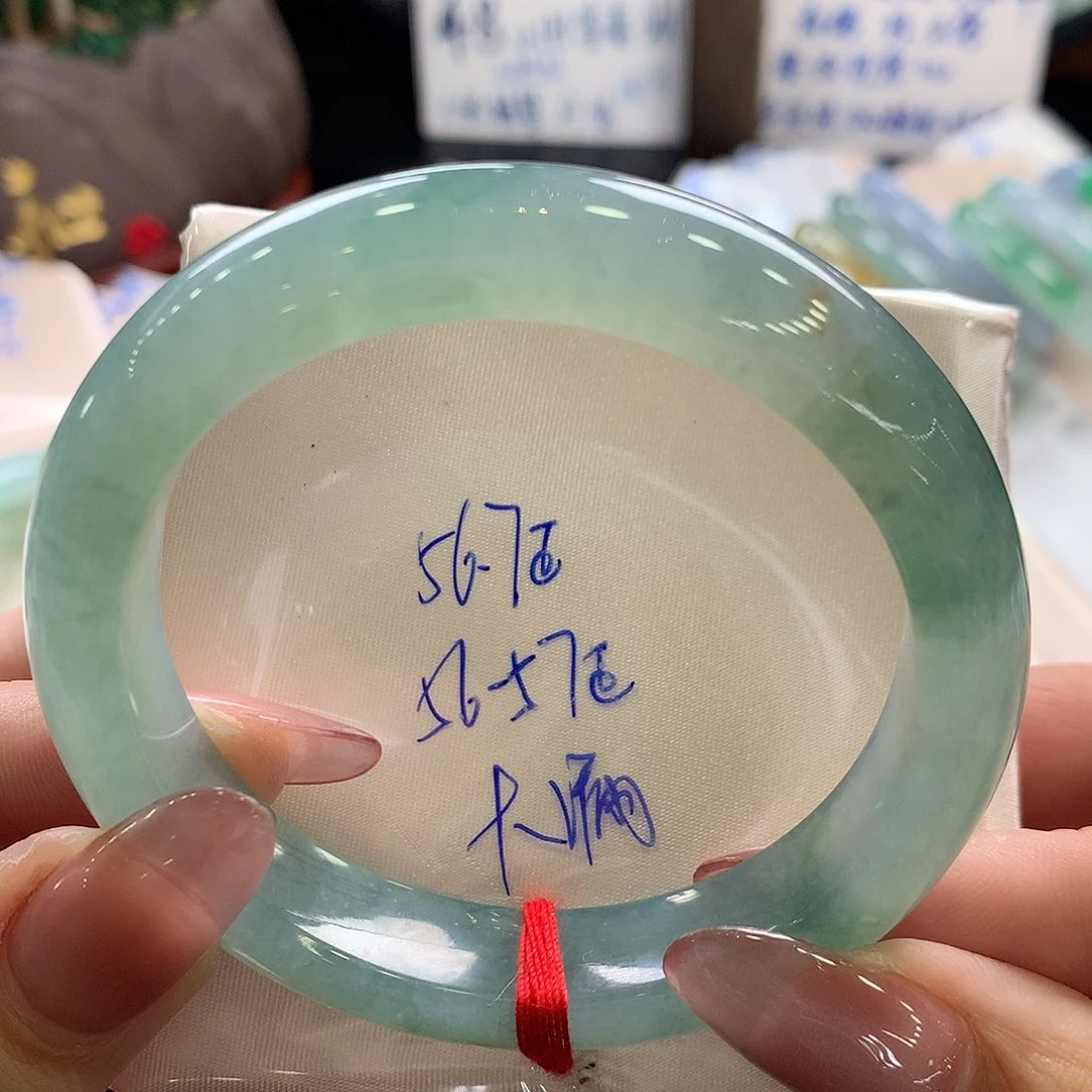 翡翠手镯未镶嵌5657正