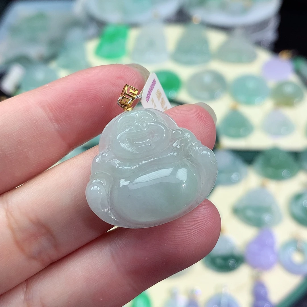 翡翠18K金镶嵌颈饰佛公