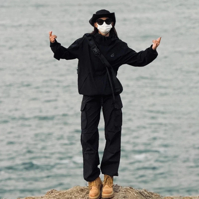 【向欣野同款冲锋裤】户外防泼水男女大口袋徒步登山机能工装冲锋裤