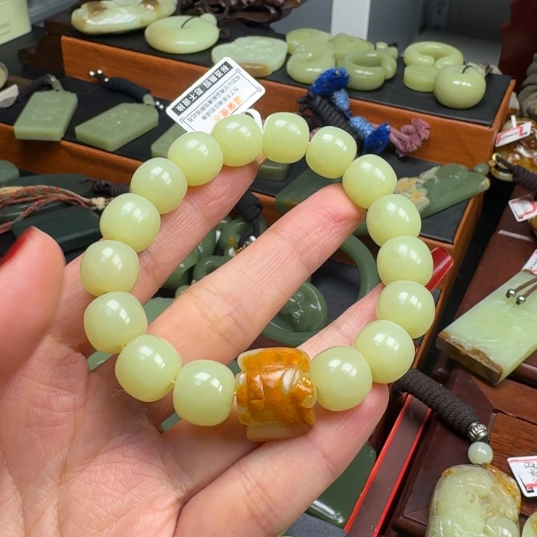 岫岩河磨玉（透闪石质玉）未镶嵌手链