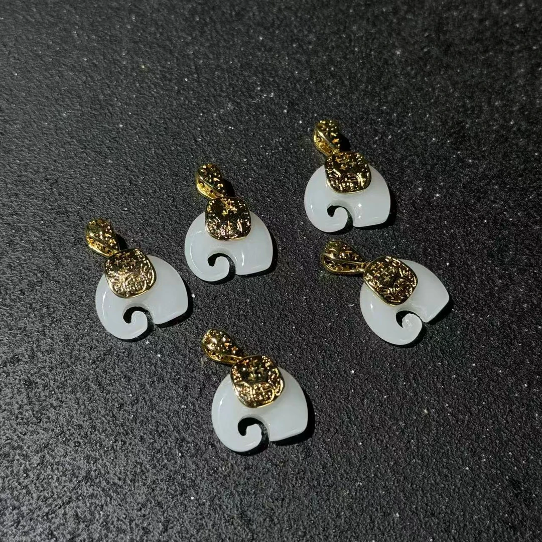 【顶盛珠宝】和田玉小象吊坠B050902-多样性发其一