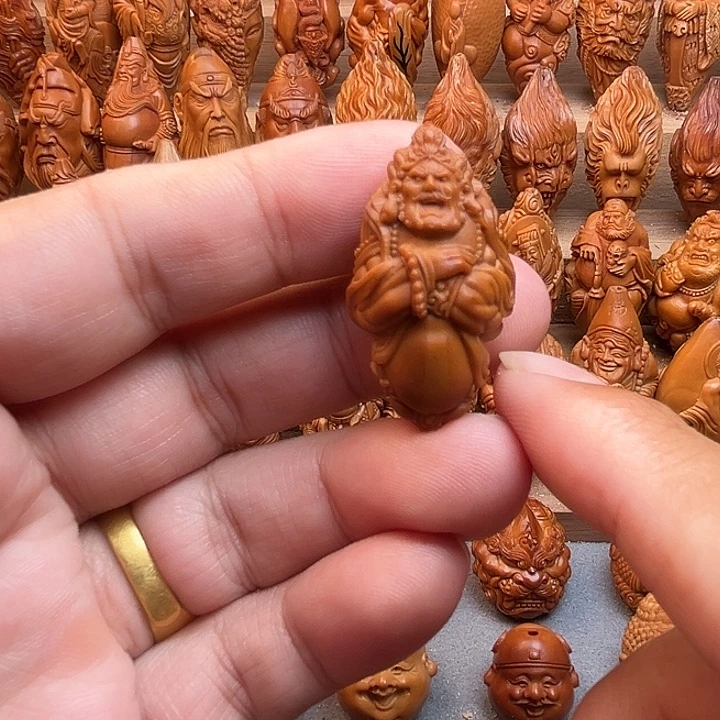 吊坠橄榄核20黄财神