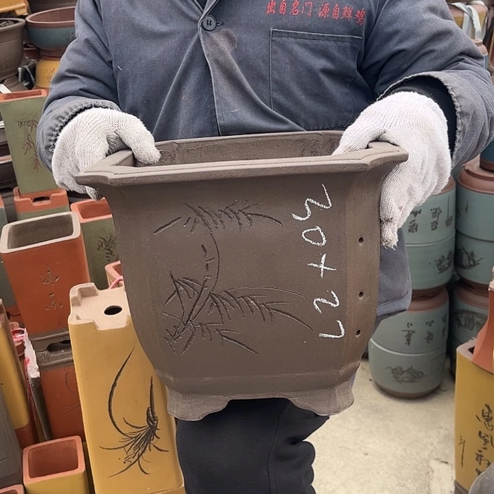 紫砂紫砂花盆和一