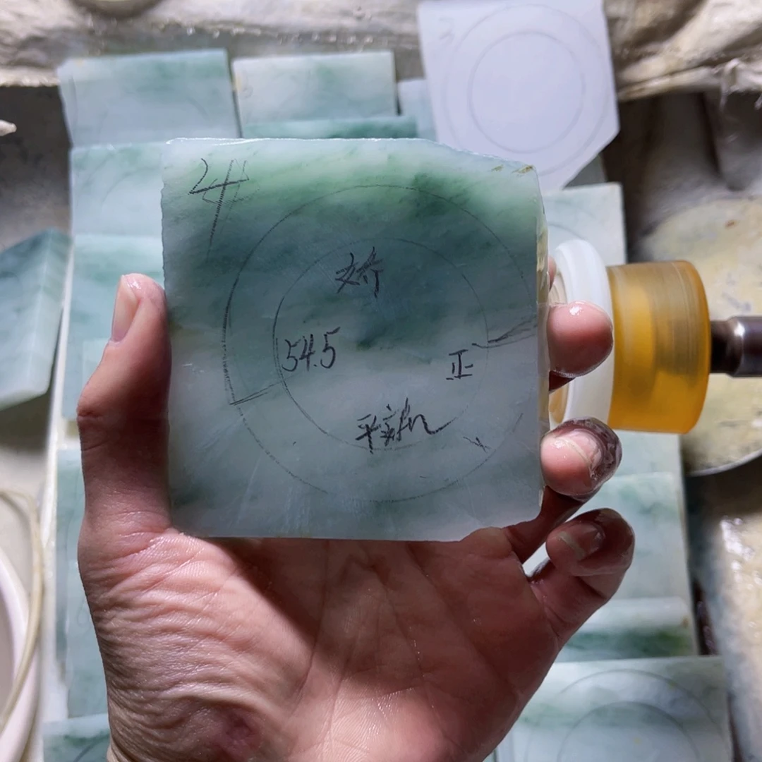 娇***定制石英质玉（天山翠）定制款54.5