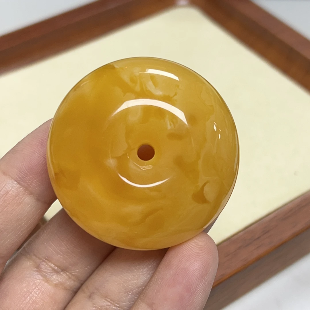 天然原矿无优化无烤色无补胶无煮蜜无辐照蜜蜡平安扣吊坠（1223）