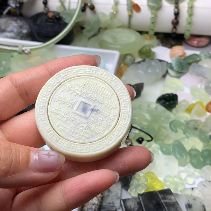 蛇纹石玉合金颈饰