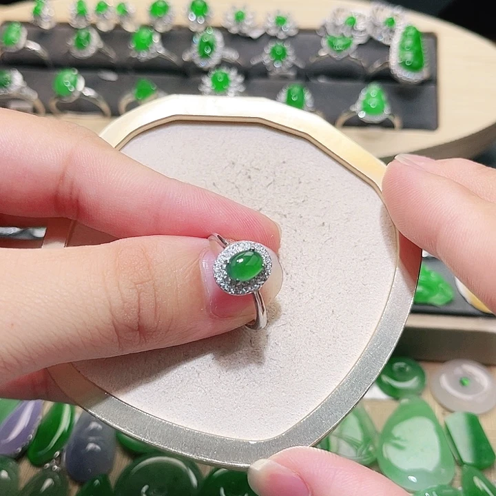 翡翠未镶嵌吊坠(不含链)裸石