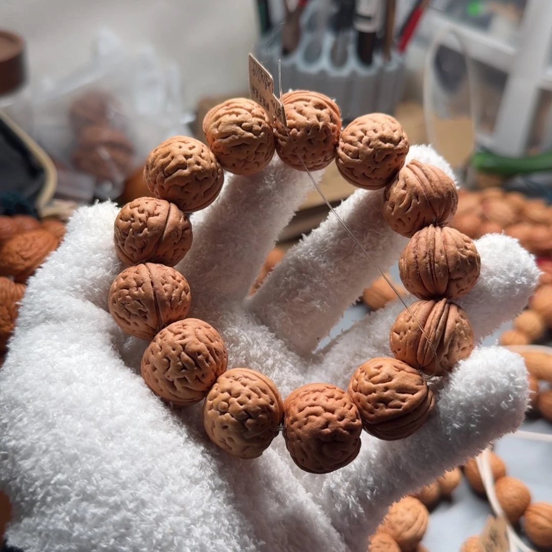 云***渊桃核吊坠霸王肌肉纹