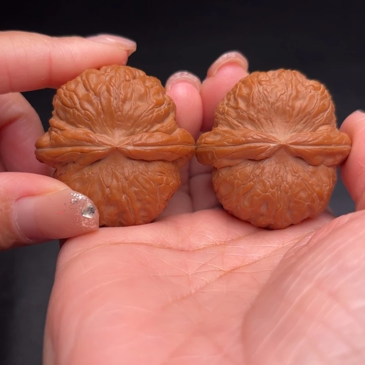 桃核吊坠42元宝狮子头