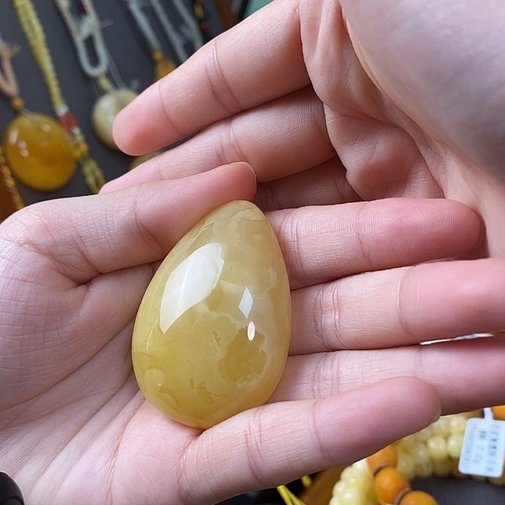 裸石琥珀未镶嵌水滴