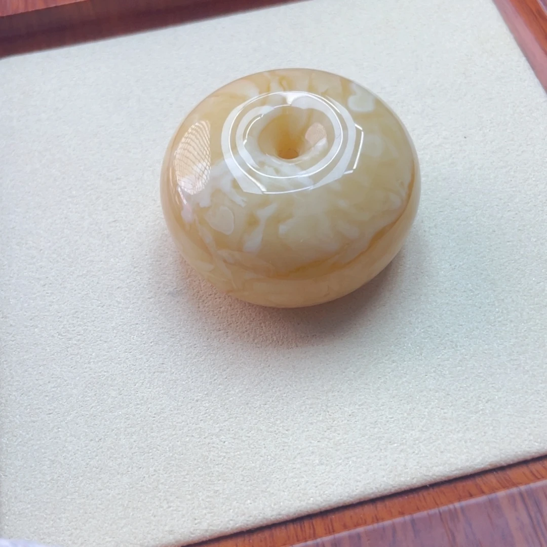 琥珀颈饰未镶嵌蜜蜡吊坠30.8克