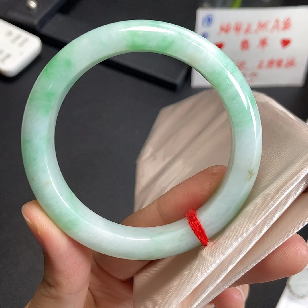 翡翠未镶嵌手镯天然缅甸翡翠