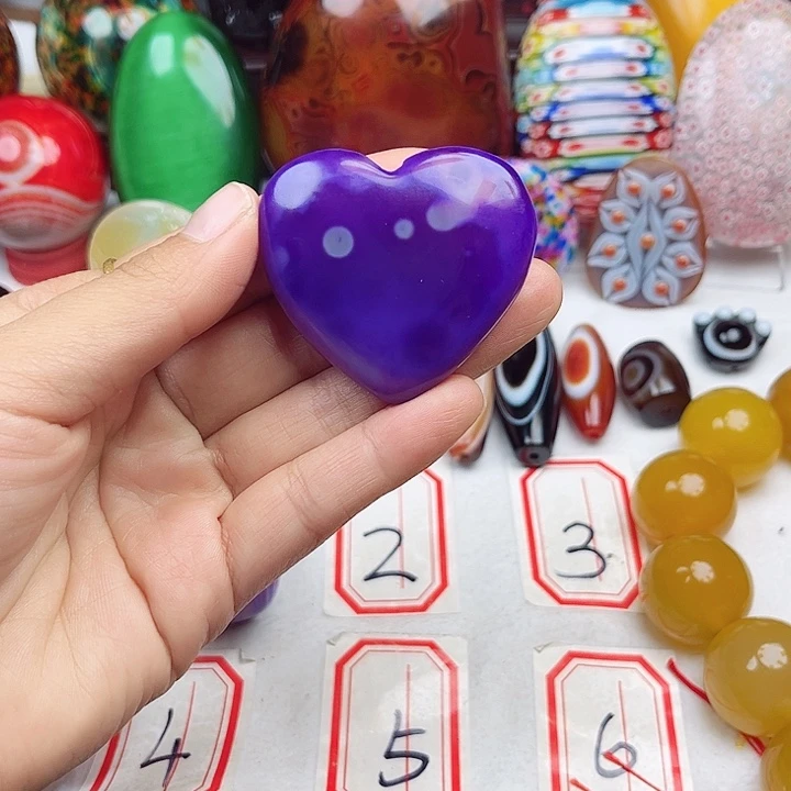 玛瑙/玉髓未镶嵌珠宝奇石