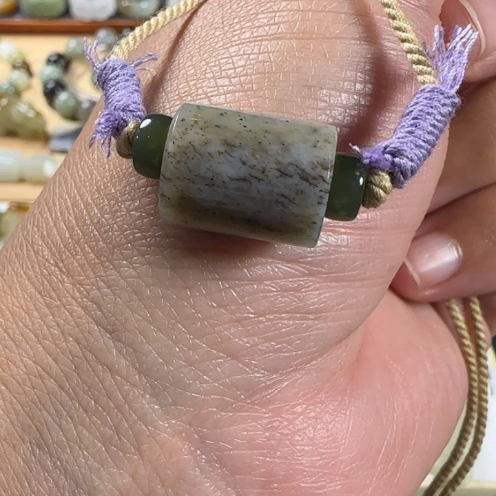 和田玉未镶嵌颈饰福利活动