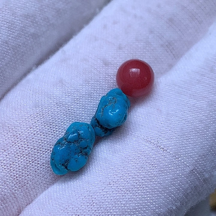 南红玛瑙未镶嵌珠宝奇石