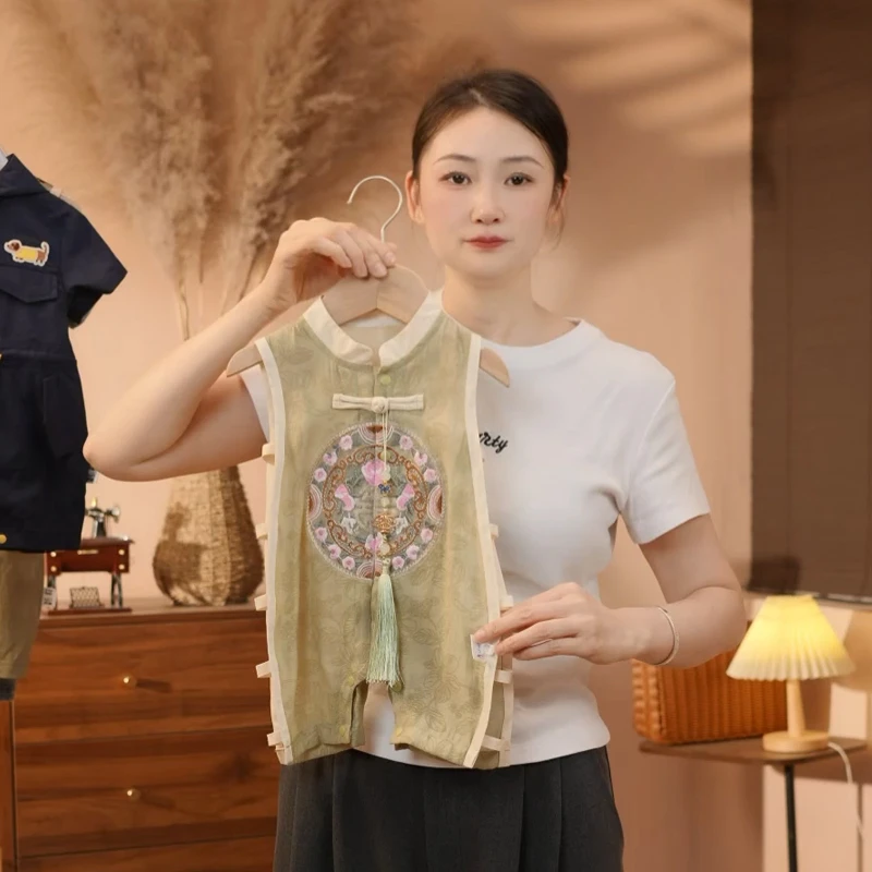 新生儿夏款新中式连体衣婴儿男女宝国风百天周岁无袖礼服外出爬服