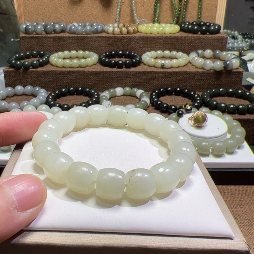 和田玉（糖玉）未镶嵌手链