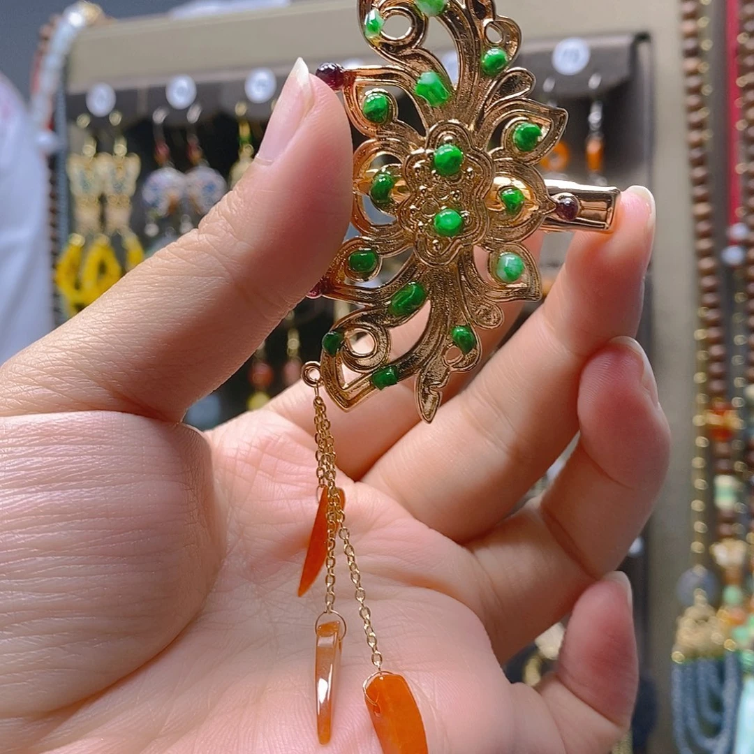 未镶嵌翡翠耳饰翡翠