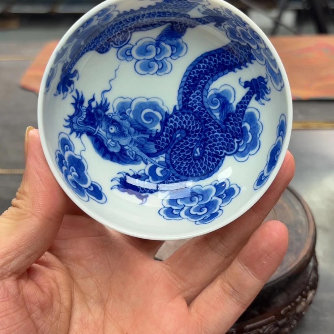 西***昂手绘青花龙纹杯子