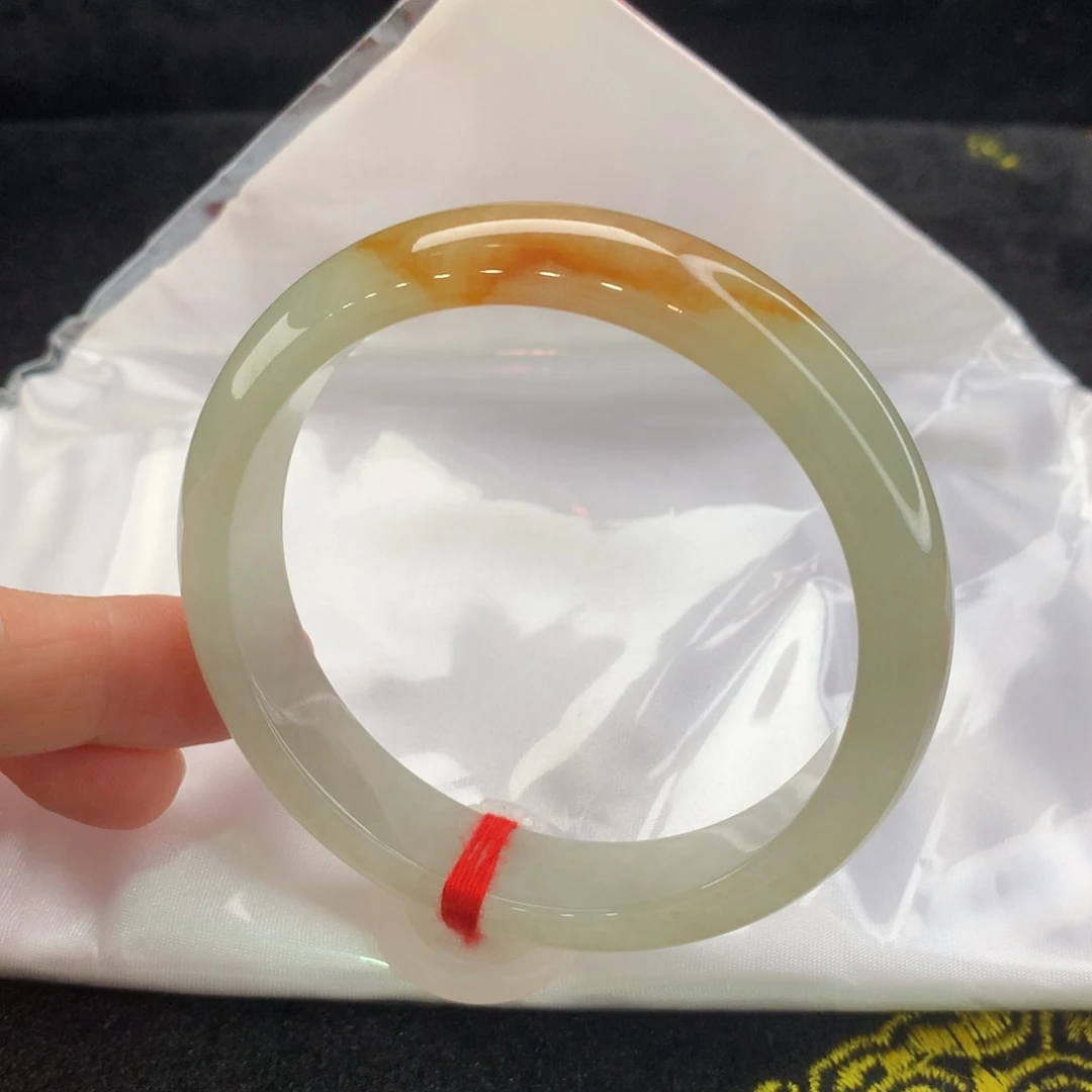 翡翠手镯未镶嵌圈口57.7