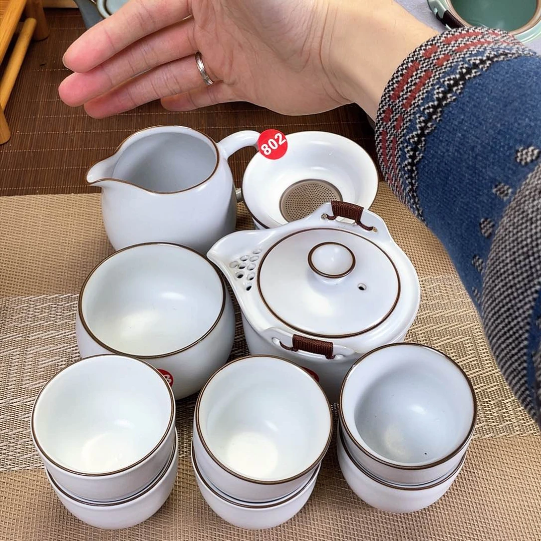 瓷片。。。。。。。。。。。。。。。。