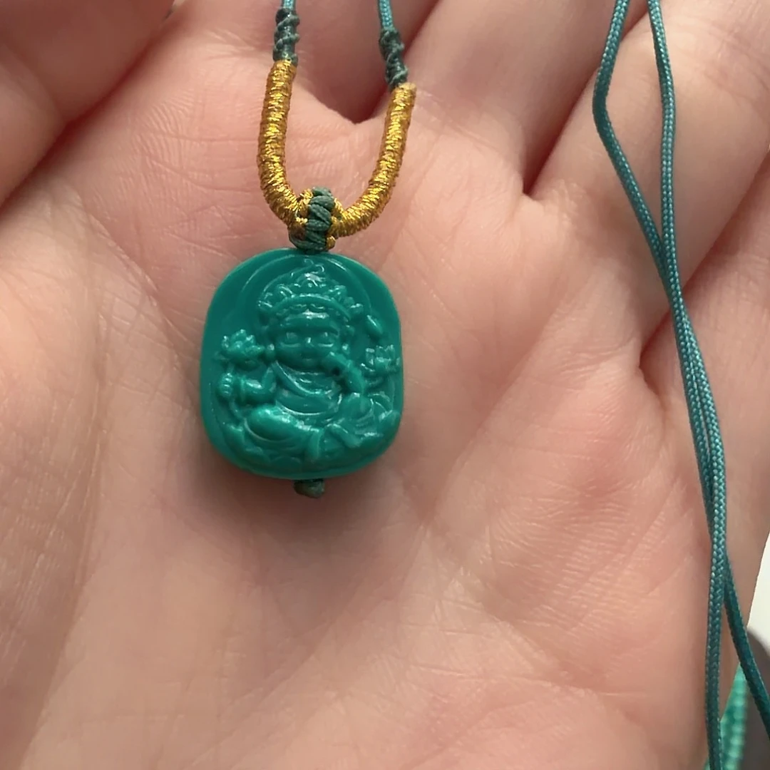 绿松石未镶嵌颈饰