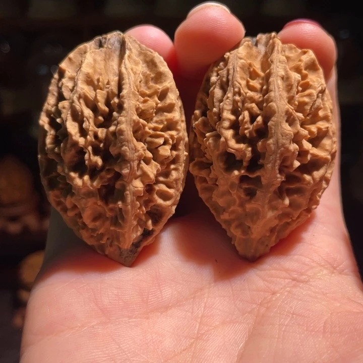 文玩核桃把件狼牙棒